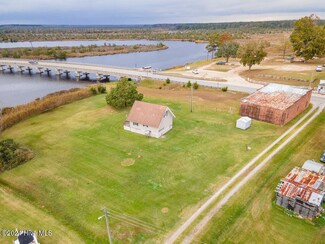 110 Wetherington Landing Rd, Stella, NC 28582