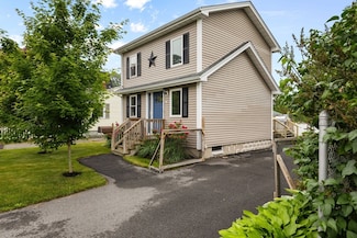 20 Green St, Taunton, MA 02780