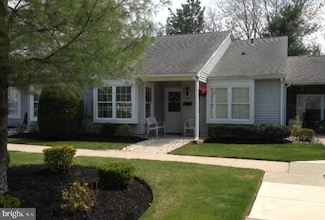 1447 Thornwood Dr, Mount Laurel, NJ 08054