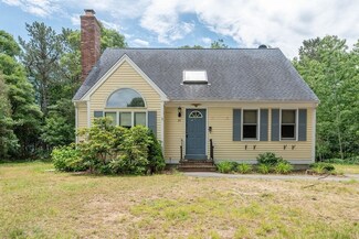 95 Rockville Ave, East Falmouth, MA 02536