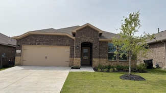 1917 Jackson St, Cleburne, TX 76033