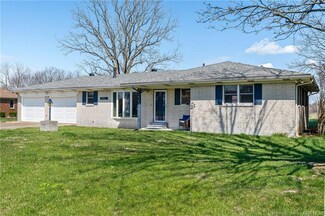 3804 Dogwood Rd, Floyds Knobs, IN 47119