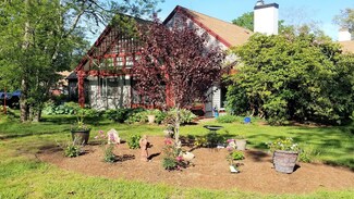 8 Oak Grove Ln, Brewster, MA 02631