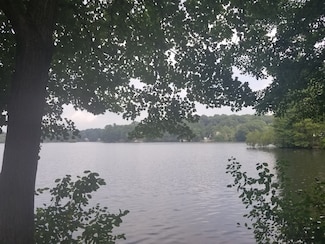 24 Pattison Ave, Dudley, MA 01571