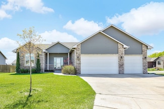 1742 N Blackstone Ct, Wichita, KS 67235