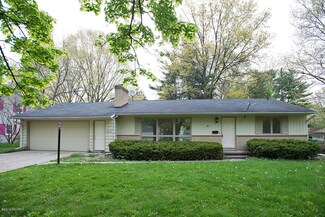 1017 Boswell Ln, Kalamazoo, MI 49006
