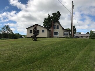 945 Collins Mill Rd, Newport Center, VT 05857