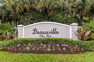 5708 Deauville Cir Unit 305, Naples, FL 34112