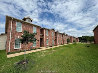 1556 Bennett St, Bryan, TX 77802