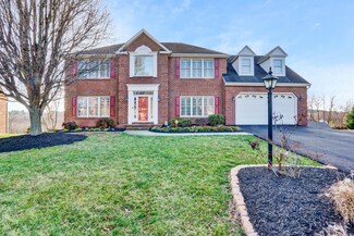 2718 Matthew Dr, Vinton, VA 24179
