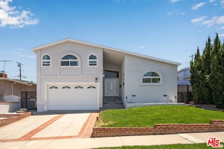 2733 Grand Summit Rd, Torrance, CA 90505