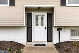 125 Woodview Ln, Cinnaminson, NJ 08077