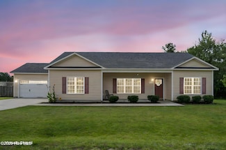 263 Sweet Gum Ln, Richlands, NC 28574