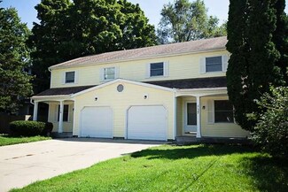 117-119 Chicago Rd, Oswego, IL 60543