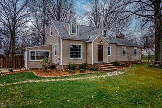 28575 White Rd, Willoughby Hills, OH 44092