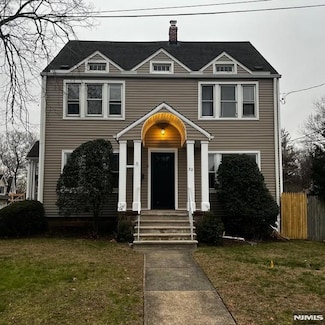 32 Ontario St, Dumont, NJ 07628