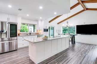 7 Ironwood Way N, Palm Beach Gardens, FL 33418