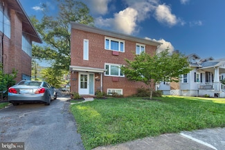 926 N Edgewood St Unit 2, Arlington, VA 22201