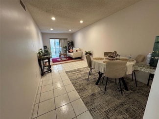 4111 Stirling Rd Unit 304, Davie, FL 33314