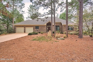 38 Pinebrook Dr, Pinehurst, NC 28374