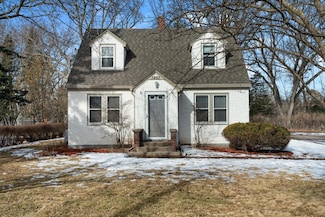 3457 Centerville Rd, Saint Paul, MN 55127