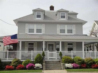 69 B St, Hull, MA 02045