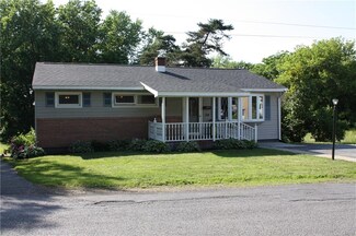 34 Prospect St, Adams, NY 13605