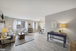 1200 S Arlington Ridge Rd Unit 603, Arlington, VA 22202