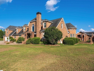 734 W Ridgeway Rd, Honea Path, SC 29654