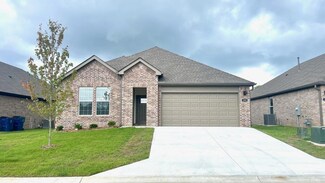 203 Mikah Dr, Maumelle, AR 72113
