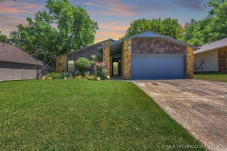 9237 S 91st Ave E, Tulsa, OK 74133