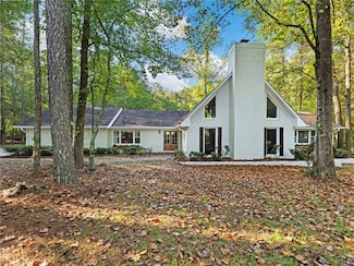 275 Hanover Dr, Bogart, GA 30622