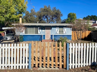 3193 Royal Oaks Dr, Thousand Oaks, CA 91362