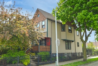 701 E Lincoln Ave, Milwaukee, WI 53207