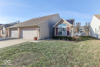2814 Cadogan Dr, Greenwood, IN 46143