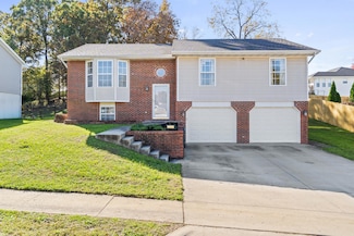 3741 Buckingham Park, Jefferson City, MO 65109