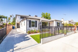 11343 Hatteras St, North Hollywood, CA 91601