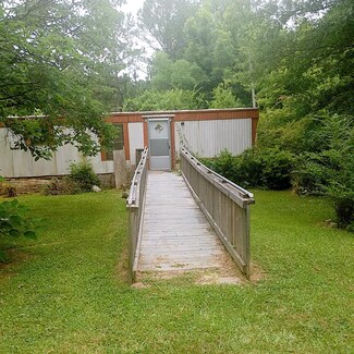 134 Lodge St, Troy, SC 29848