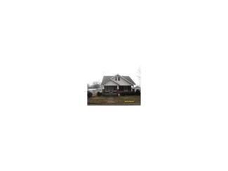 304 Parkway St, Hardin, MO 64035