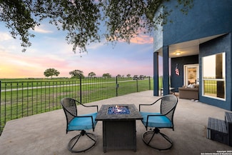 120 Seth Raynor Dr, New Braunfels, TX 78130