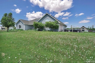 8322 Short Rd, Columbus, MI 48063