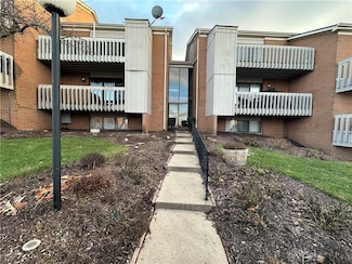 1122 Eagle Feather Cir Unit C, West Carrollton, OH 45449