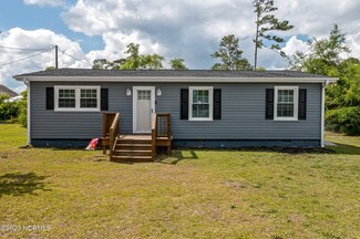 1026 Meares St, Calabash, NC 28467