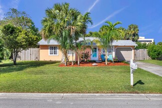 1718 SE Cascella Ct, Port Saint Lucie, FL 34952