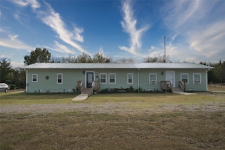 8676 Fm 697, Whitewright, TX 75491