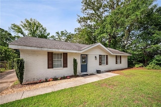 5917 Couton Dr, Mobile, AL 36693