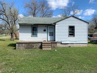 809 E Randolph St, Okmulgee, OK 74447