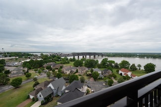 717 S Riverside Dr Unit 1203, Memphis, TN 38103