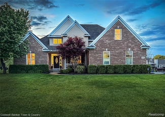 9115 Wooden Shoe Ct Unit 148, Brighton, MI 48116
