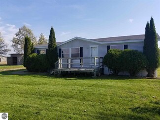 8550 Garfield Ave, Marion, MI 49665
